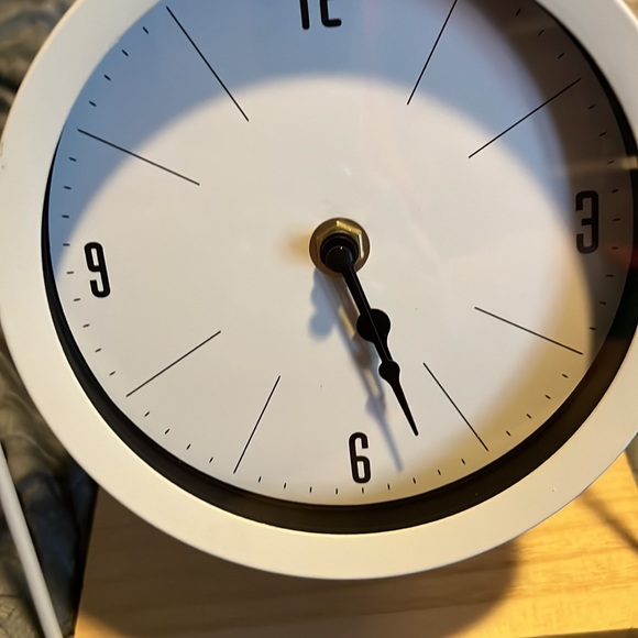 White Clock EUC - Picture 3 of 5